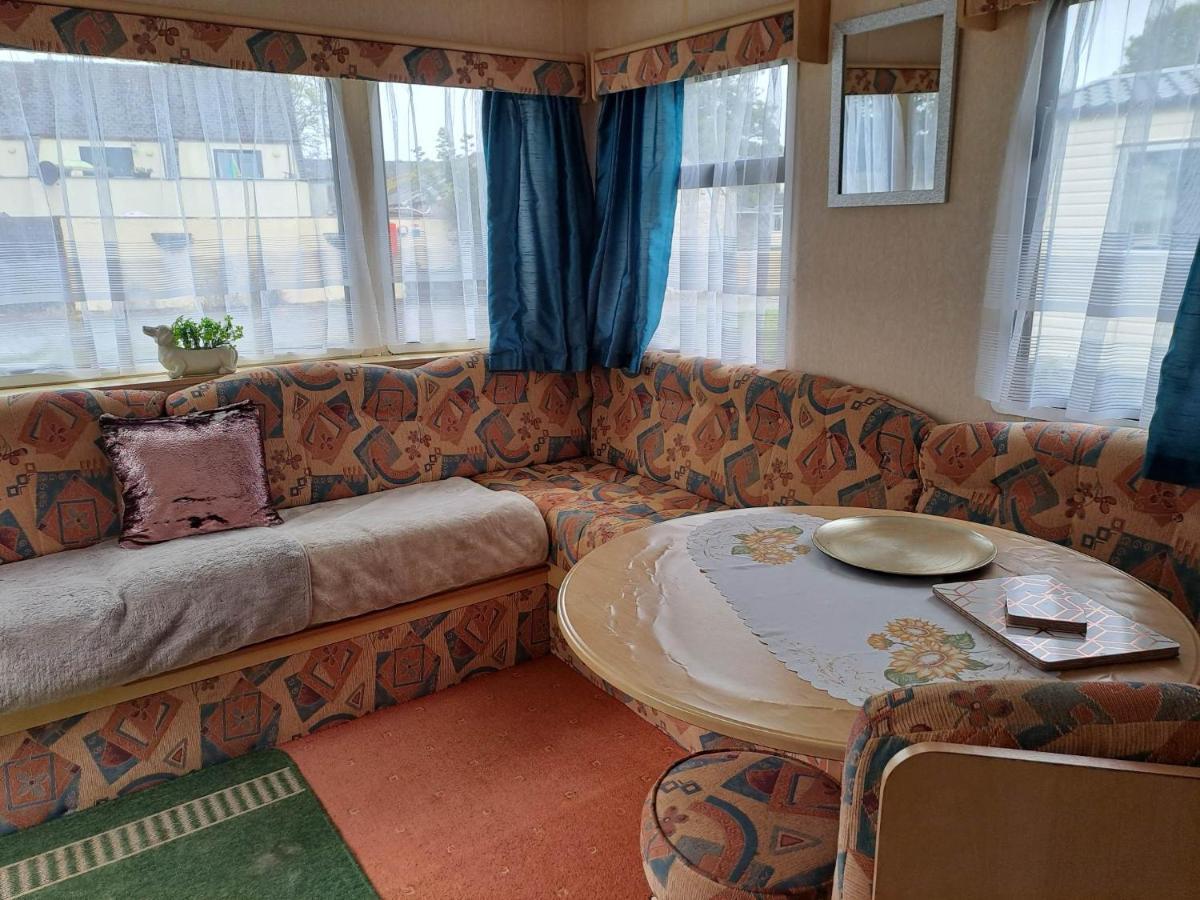 Cosy Caravan At Blackmoor Farm Ludchurch 외부 사진
